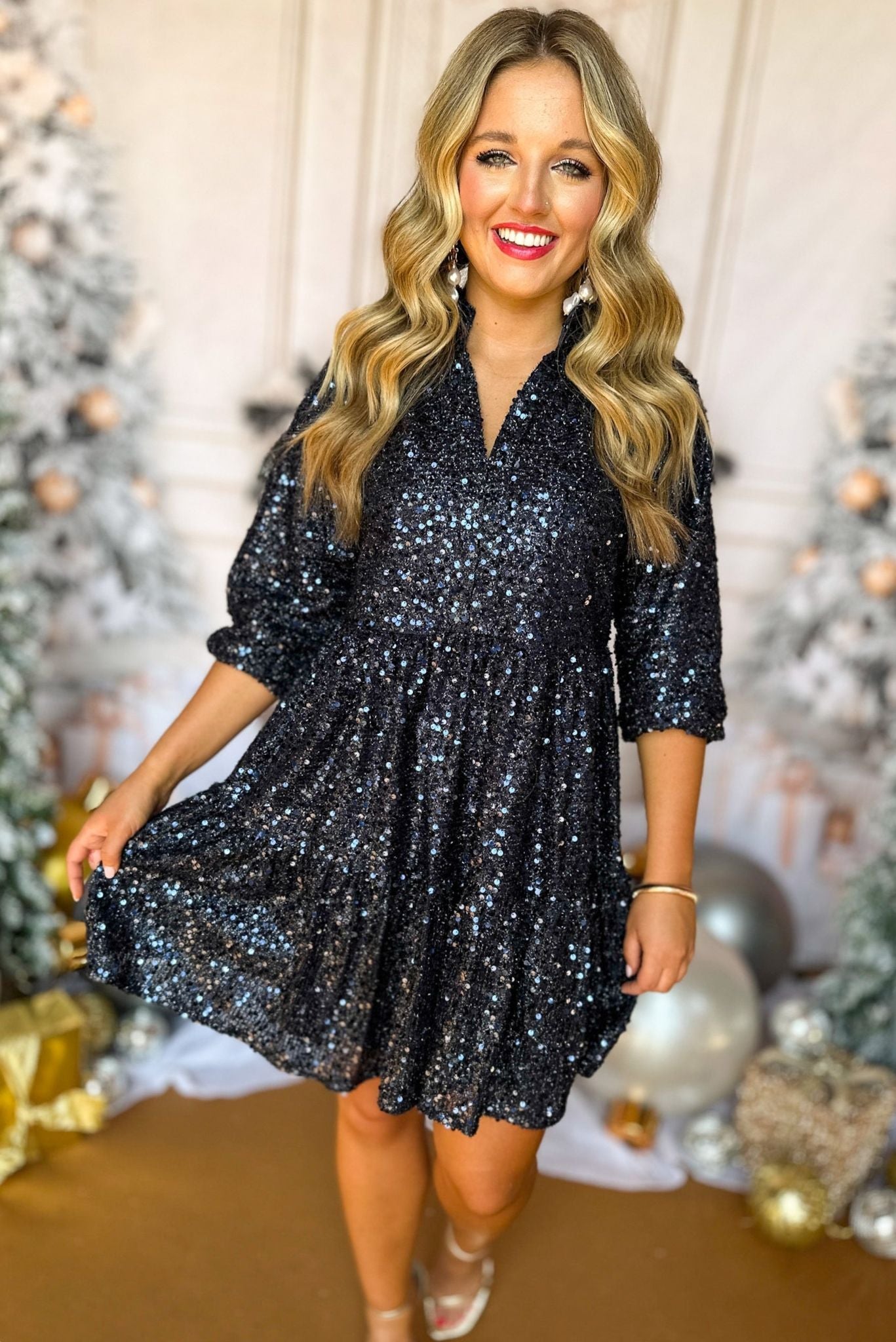Load image into Gallery viewer, SSYS The Gloria Dress In Navy, must have dress, must have style, holiday style, holiday fashion, elevated style, elevated dress, mom style, holiday collection, holiday dress, shop style your senses by mallory fitzsimmons
