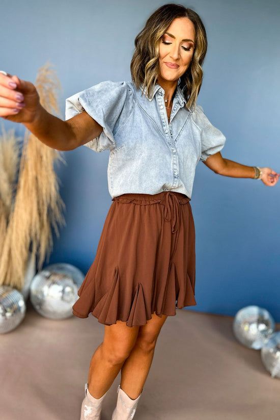Load image into Gallery viewer, Brown Flared Drawstring Skort, elevated style, elevated skirt, must have skirt, must have skort, mom style, mom skort, fall skirt, fall style, concert style, shop style your senses by mallory fitzsimmons
