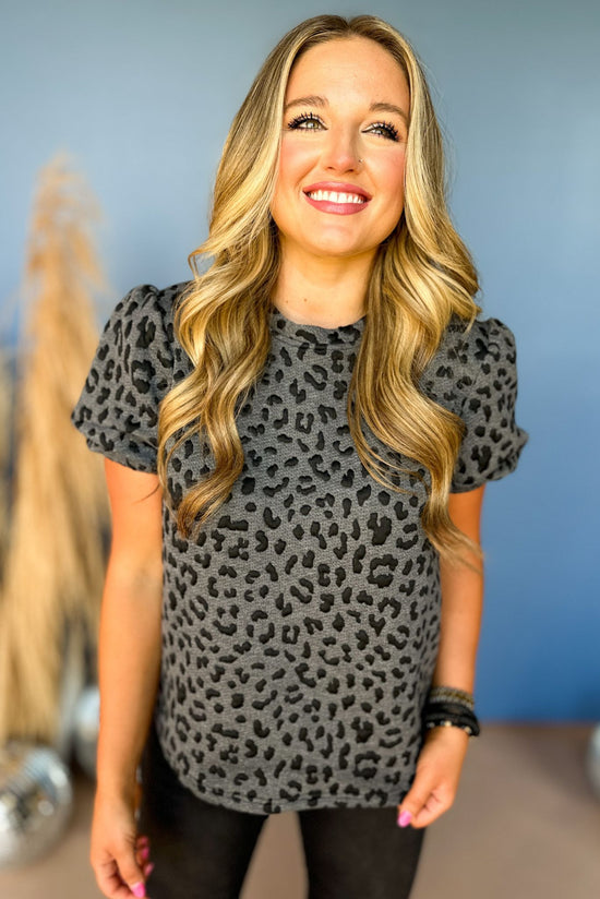 SSYS The Riley Top In Charcoal, elevated top, elevated style, chic top, must have top, must have style, must have print, comfortable top, fall style, fall top, mom style, SSYS the label, shop style your senses by mallory fitzsimmons
