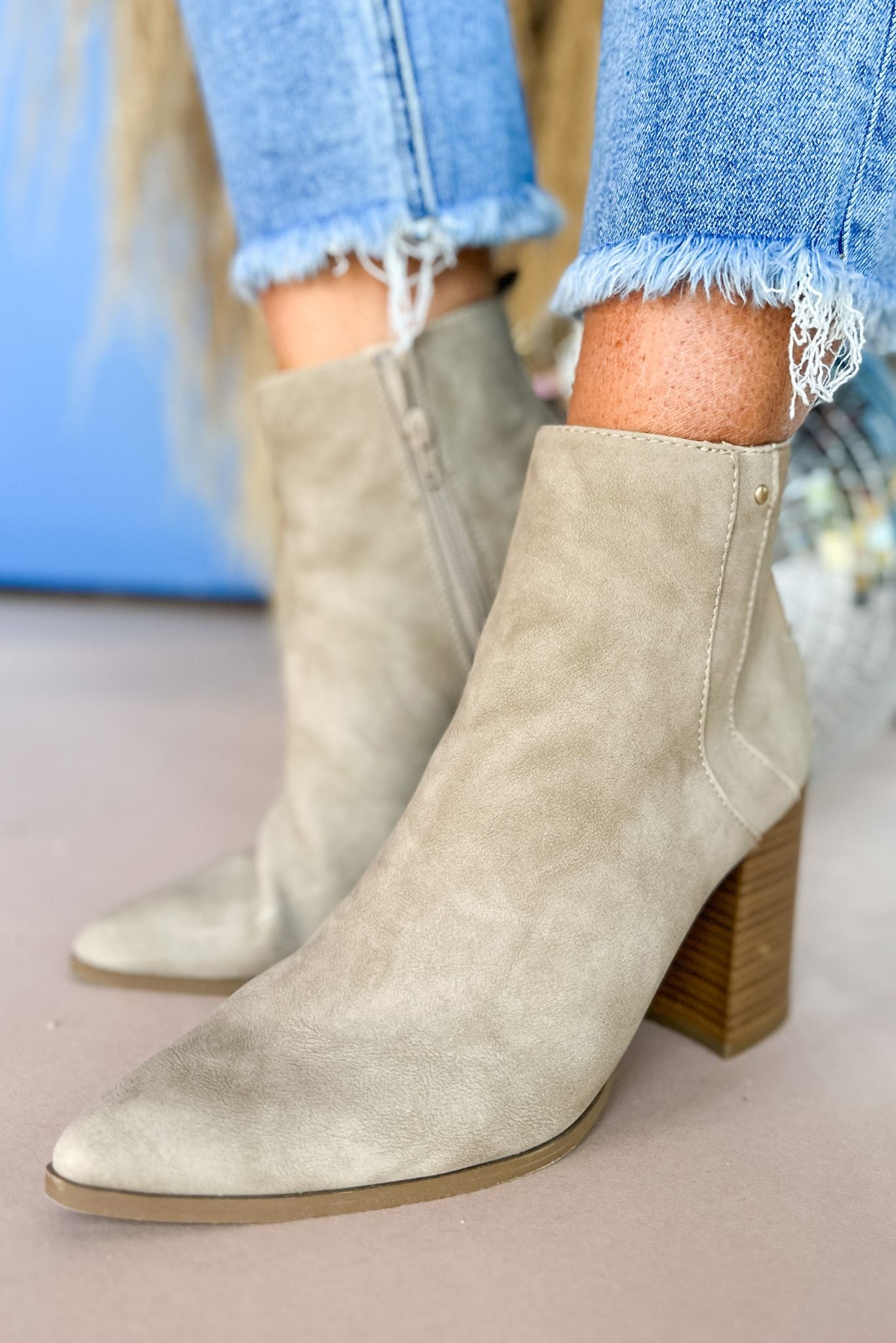 Load image into Gallery viewer, Taupe Pull On Pointed Toe Block Heel Bootie
