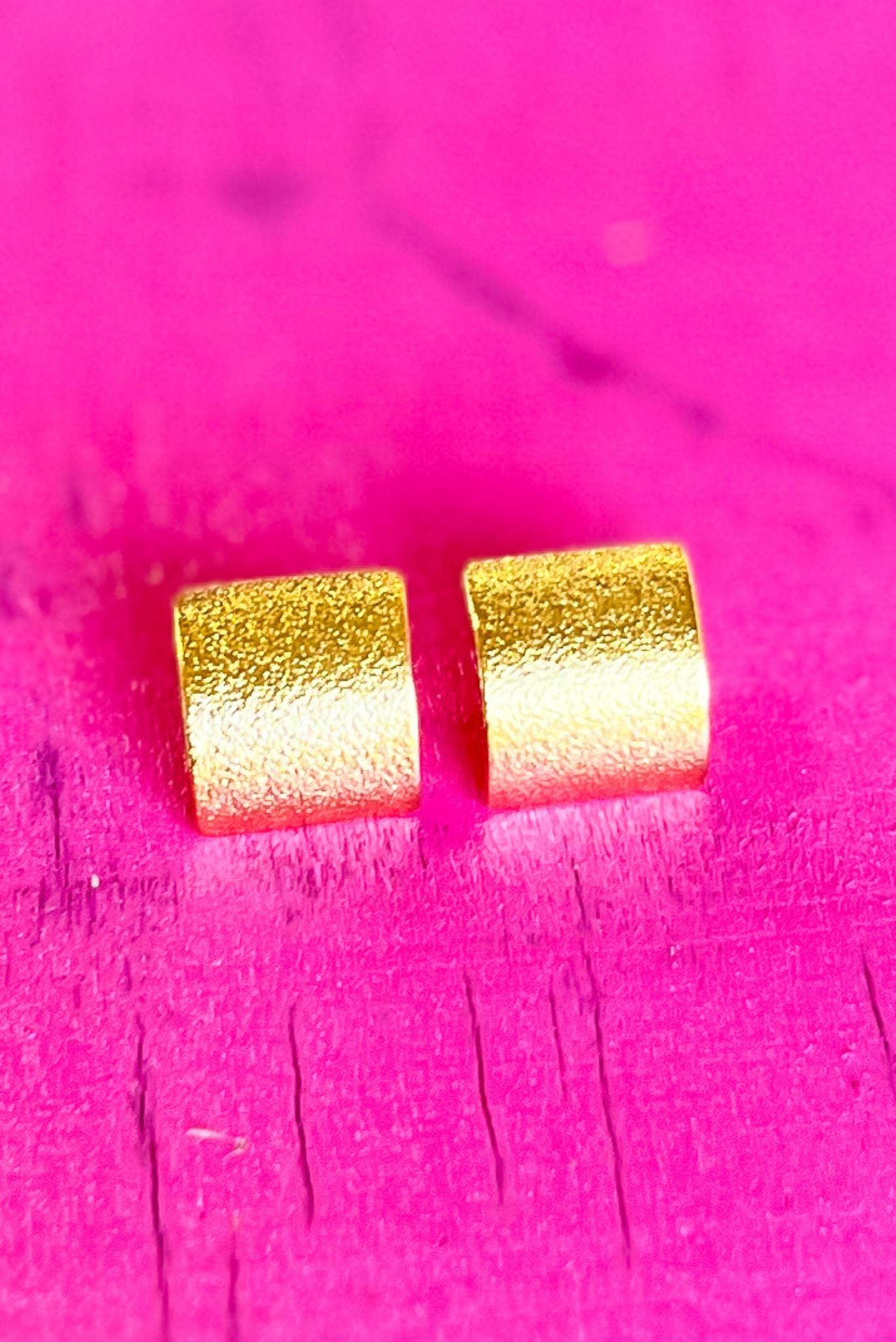 Load image into Gallery viewer, Gold Shiny Small Cuff Earrings

