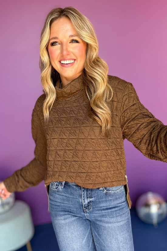 SSYS The Ava Top In Chocolate, ssys the label, ssys pullover, must have pullover, must have style, must have fall, fall fashion, fall style, elevated style, elevated pullover, mom style, quilted style, shop style your senses by mallory fitzsimmons
