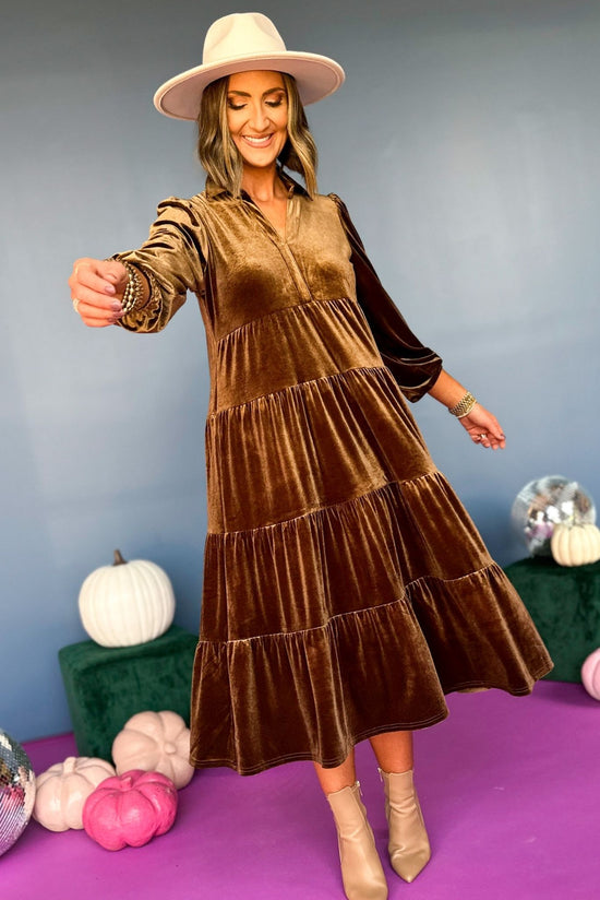 SSYS The Lillian Dress In Taupe Velvet, elevated style, elevated dress, velvet dress, SSYS the label, must have dress, must have style, fall fashion, fall style, fall dresss, mom style, shop style your senses by mallory fitzsimmons