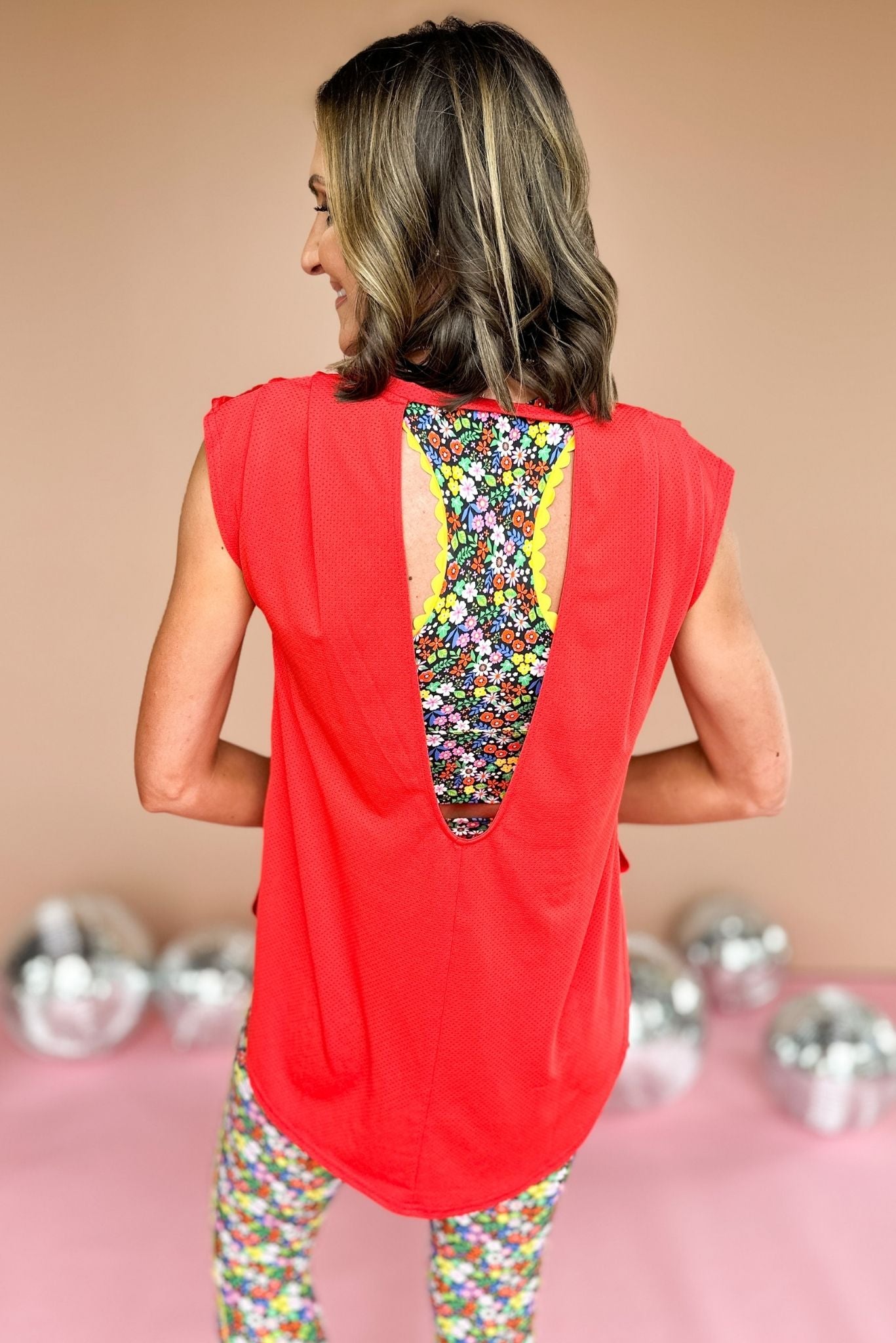 ssys red scoop back pleated shoulder muscle active top, ssys the label, elevated active top, athleisure, summer style, mom style, shop style your senses by mallory fitzsimmons