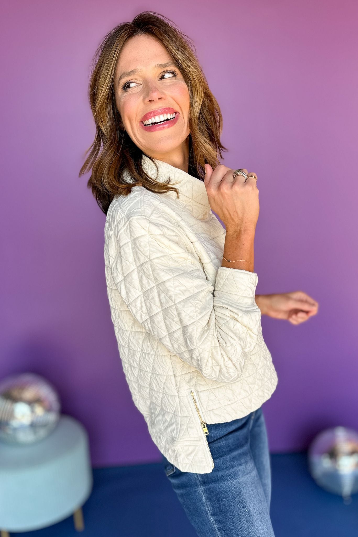 Load image into Gallery viewer, SSYS The Ava Top In Ivory, ssys the label, ssys pullover, must have pullover, must have style, must have fall, fall fashion, fall style, elevated style, elevated pullover, mom style, quilted style, shop style your senses by mallory fitzsimmons
