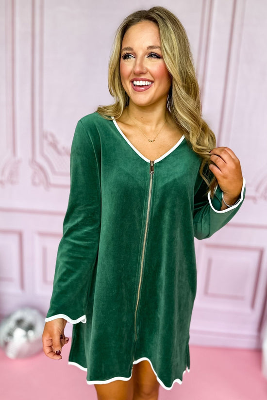 Load image into Gallery viewer, SSYS Hunter Green Long Sleeve Get Ready Robe™, SSYS the label, elevated robe, elevated get ready robe, must have robe, must have gift, elevated gift, mom style, elevated style, chic style, conventional style, shop style your senses by mallory fitzsimmons
