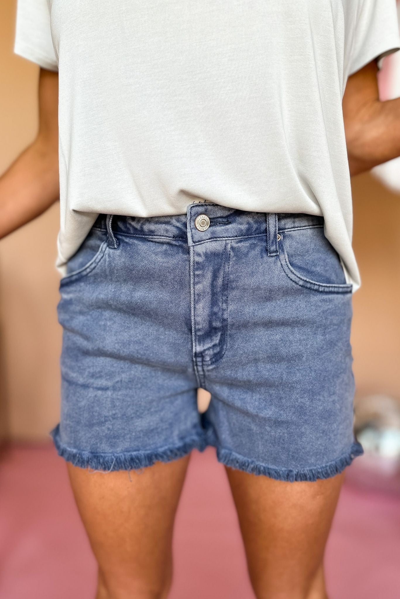 Load image into Gallery viewer, Blue Raw Hem Denim Shorts, Denim Shorts, Raw Hem Shorts, Summer Shorts, Summer Style, Mom Style, Shop Style Your Senses by Mallory Fitzsimmons
