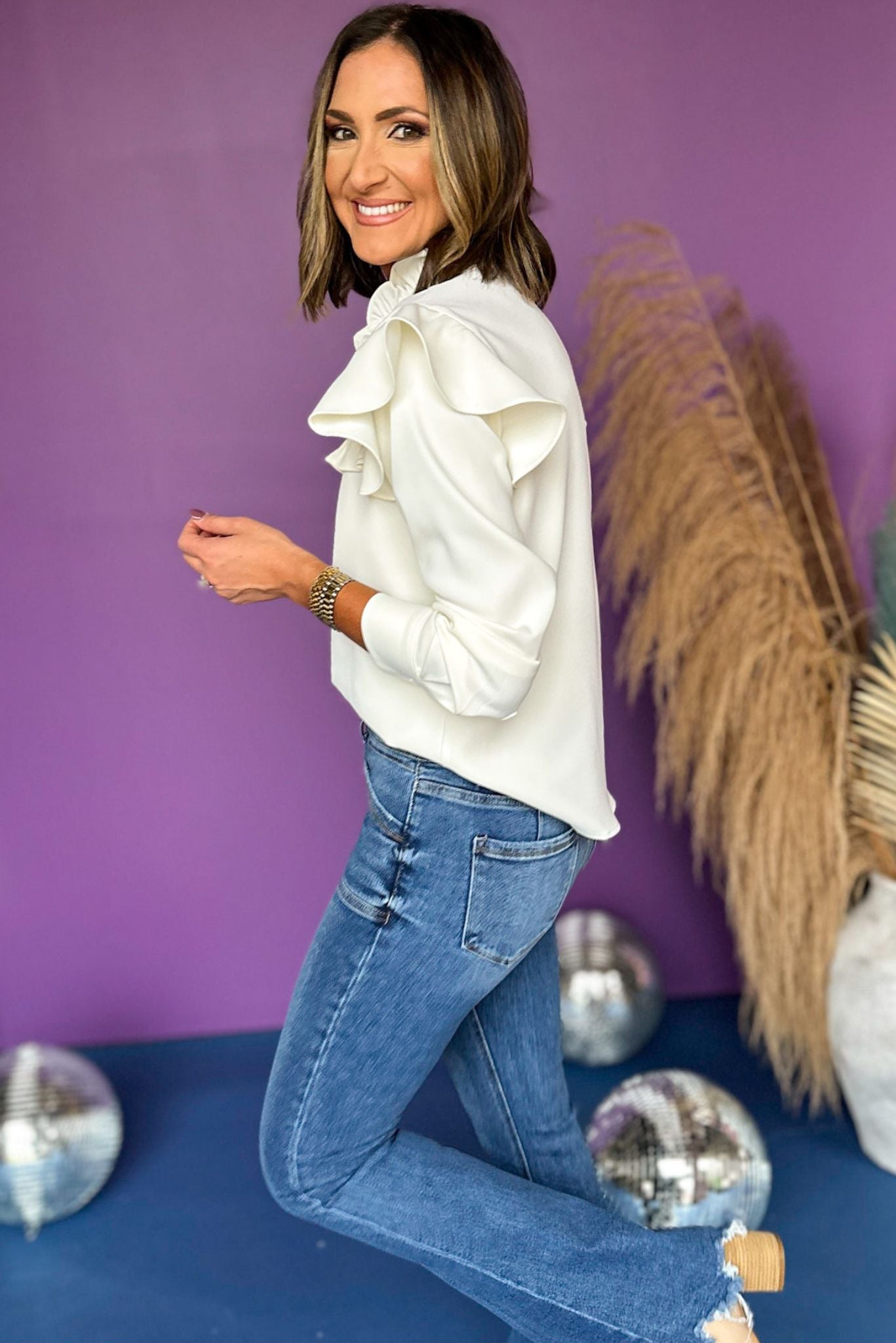 Load image into Gallery viewer, SSYS The Ashley Top In Ivory, must have top, must have style, must have fall, fall collection, fall fashion, elevated style, elevated top, mom style, fall style, shop style your senses by mallory fitzsimmons
