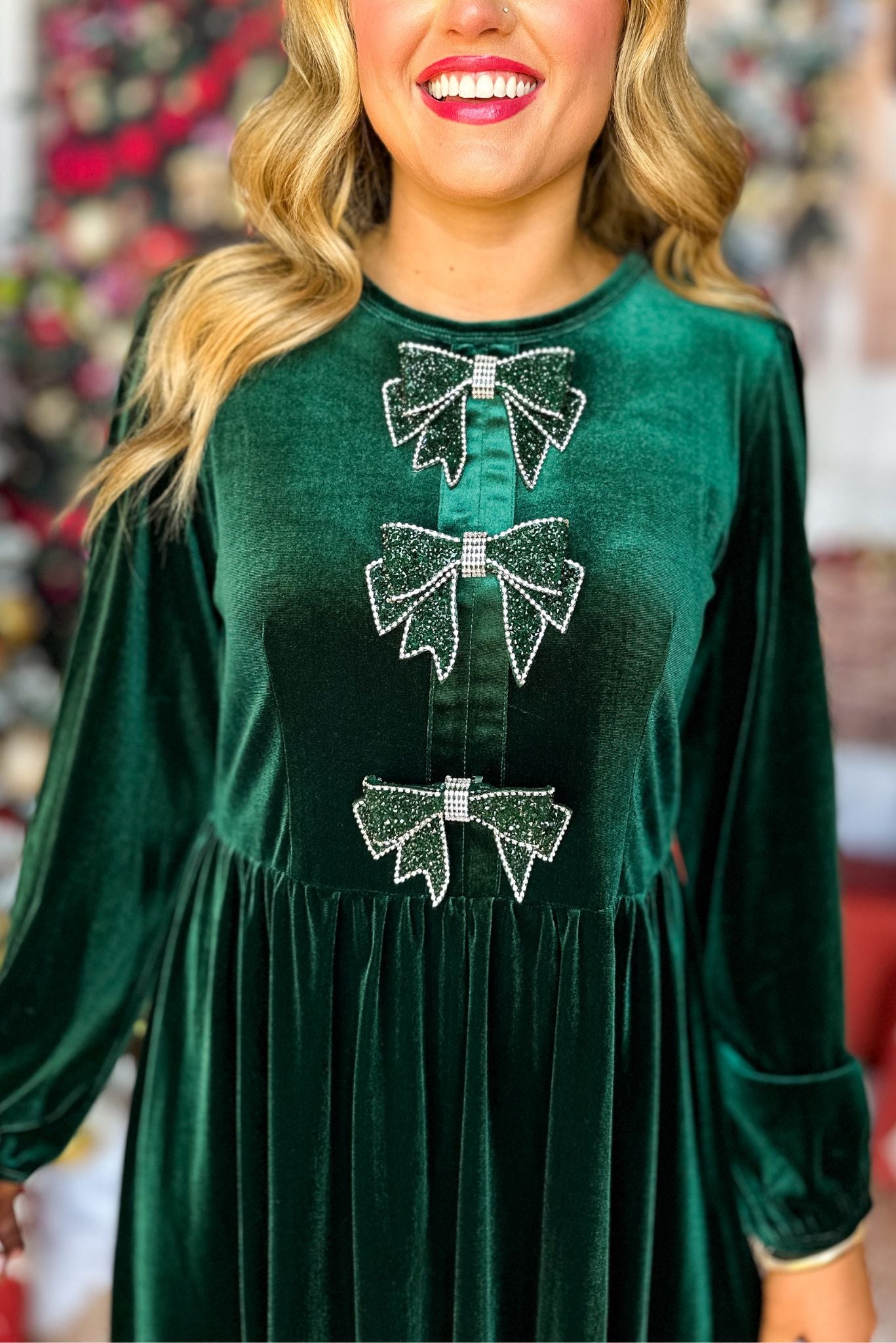 SSYS The Eloise Dress In Green Velvet, must have dress, must have style, holiday style, holiday fashion, elevated style, elevated dress, mom style, holiday collection, holiday dress, shop style your senses by mallory fitzsimmons