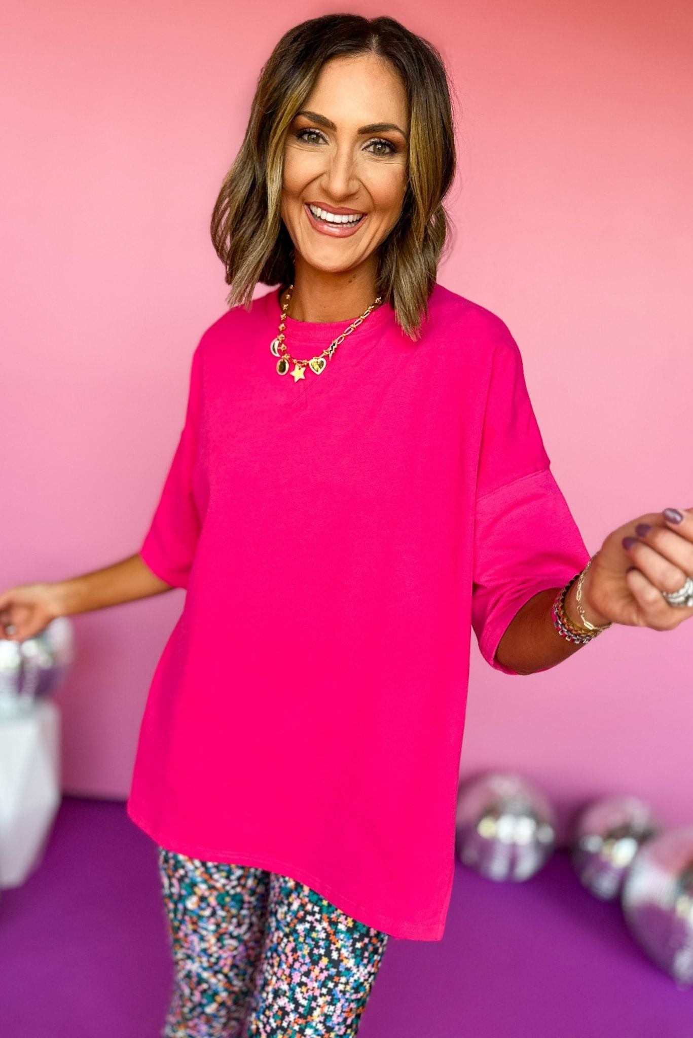 Load image into Gallery viewer, SSYS Fuchsia Longline Short Sleeve Side Slit Top, elevated top, elevated style, must have top, must have style, relaxed fit, relaxed style, athleisure, mom style, SSYS the label, SSYS athleisure, shop style your senses by mallory fitzsimmons
