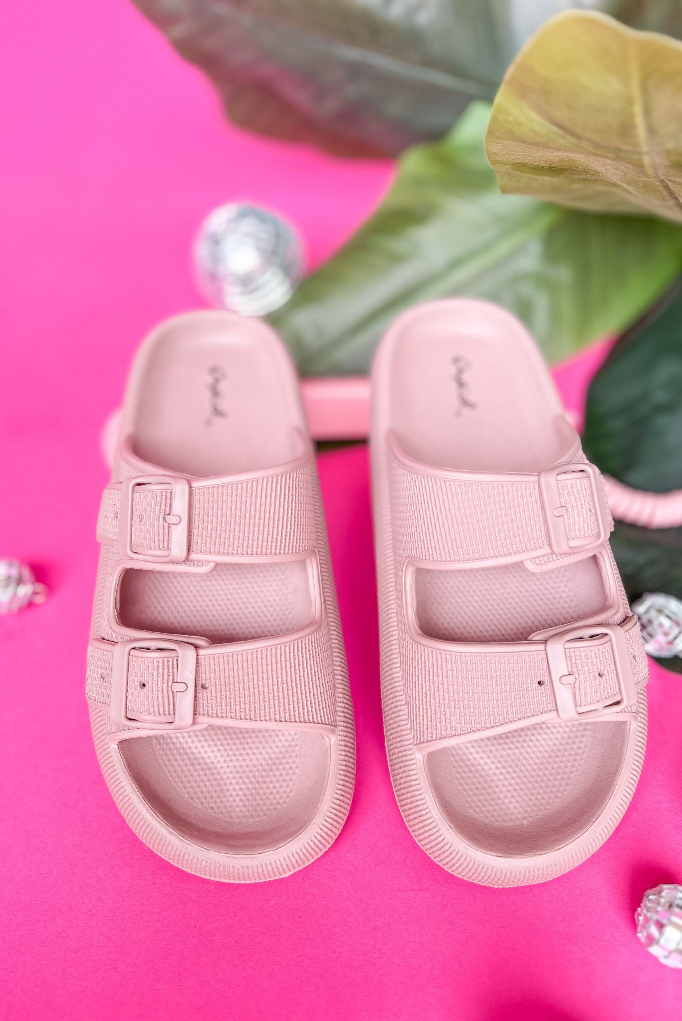 tan double buckle strap footbed sandals, summer shoe, poolside, beach sandal, casual, on the go, mom style, shop style your senses by mallory fitzsimmons