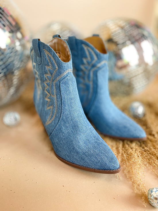  Light Blue Denim Western Booties, booties, game day boots, fall booties, easy style, fall shoes, elevated style, mom style, shop style your senses by mallory fitzsimmons