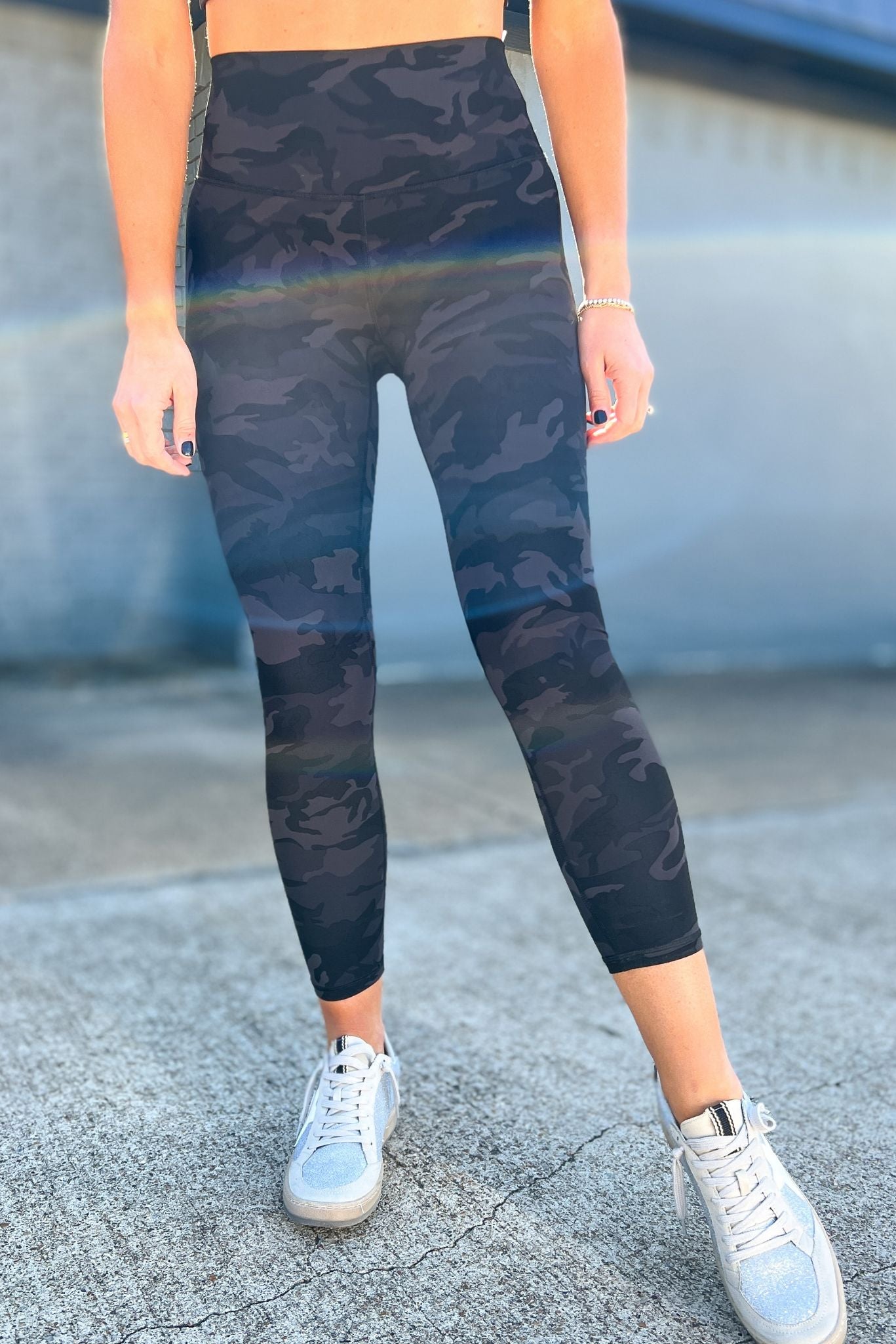 Load image into Gallery viewer, Black Camo Highwaist Seamless LeggingsSSYS The Label, athleisure, everyday wear, mom style, layered look, must have, shop style your senses by mallory fitzsimmons

