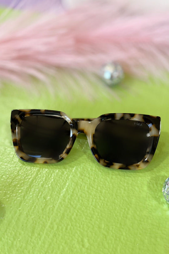 Tortoise Shell Grey Square Lens Thick Frame Sunglasses, fall fashion, sunglasses, gift, accessory, must have, mom style, shop style your senses by mallory fitzsimmons