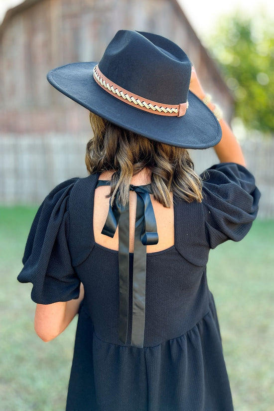 Load image into Gallery viewer, Black Faux Leather Band Felt Hat, fall fashion, fall must have, fall accessory, felt hat, band detail,  mom style, shop style your senses by mallory fitzsimmons
