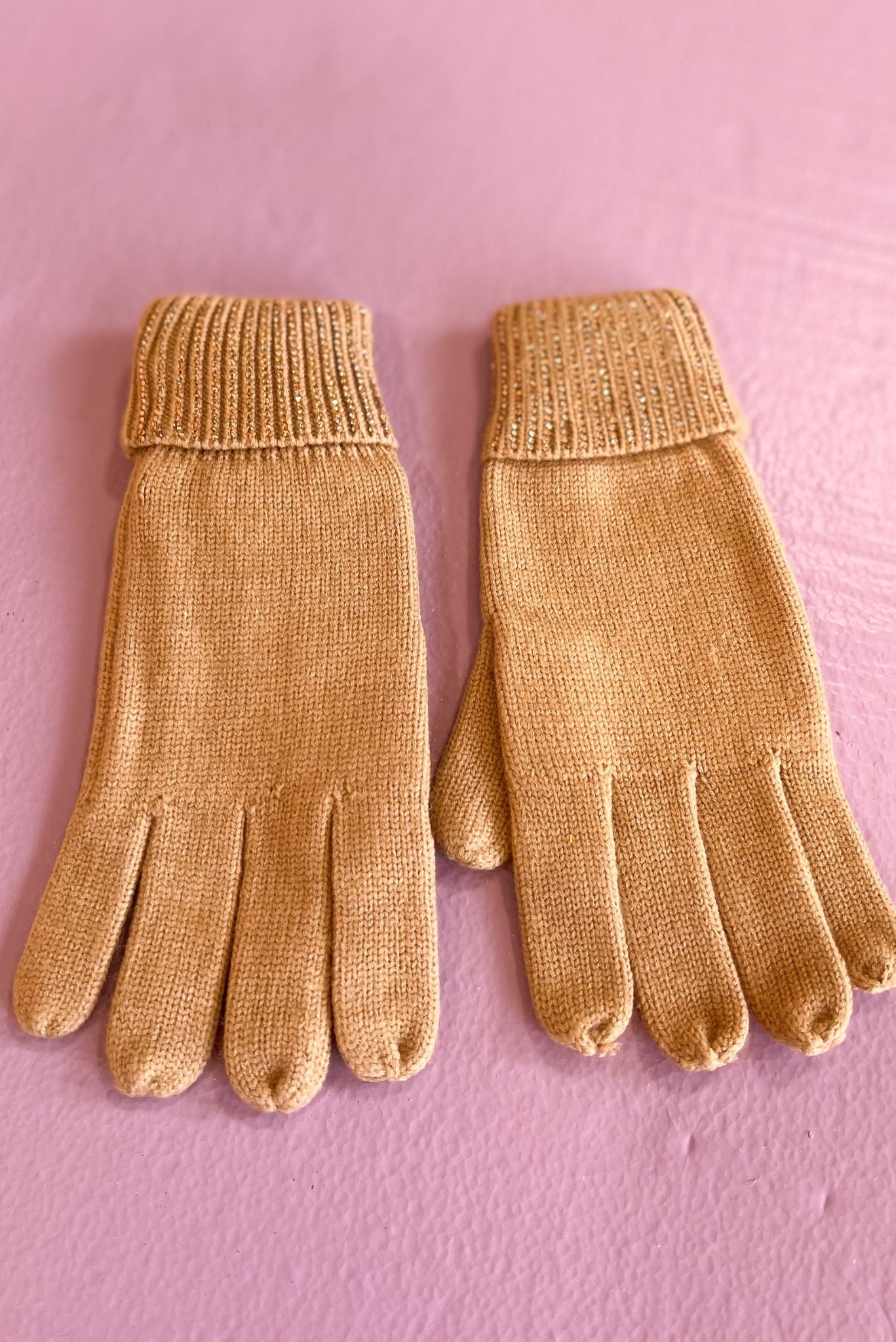 Load image into Gallery viewer, Beige Ribbed Rhinestone Trim Gloves

