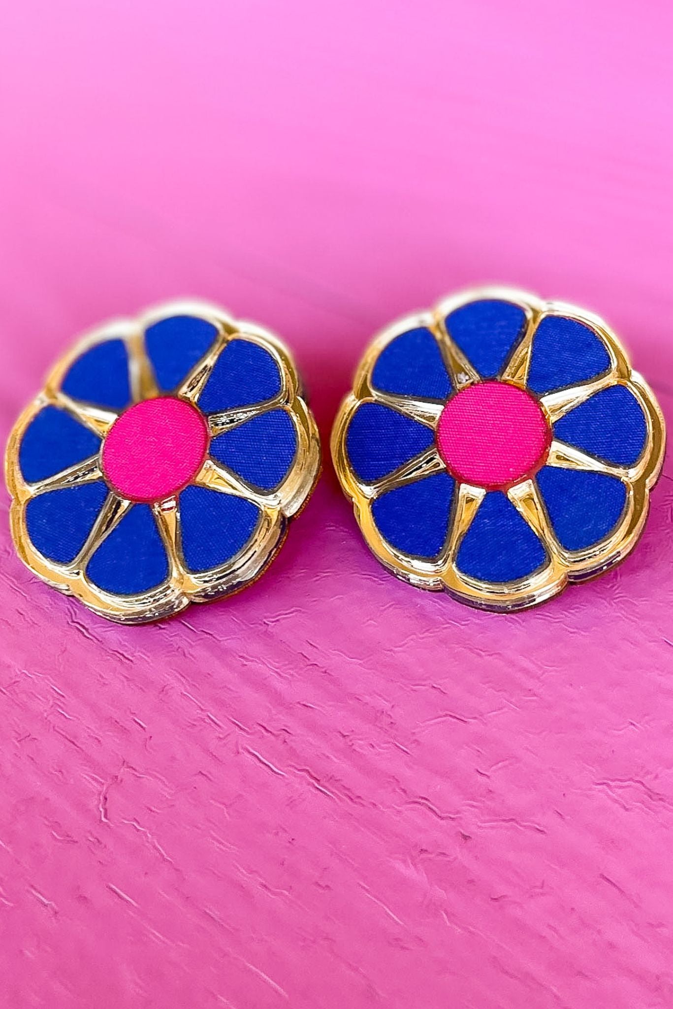 Load image into Gallery viewer, royal blue pink flower stud Earrings, fall must have, fall fashion, basic accessory, everyday wear, mom style, huggie, shop style your senses by mallory fitzsimmons

