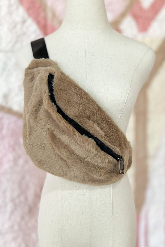 Load image into Gallery viewer, Tan Solid Fur Sling Fanny PackBag, fall fashion, travel bag, over night bag, must have, mom style, shop style your senses by mallory fitzsimmons
