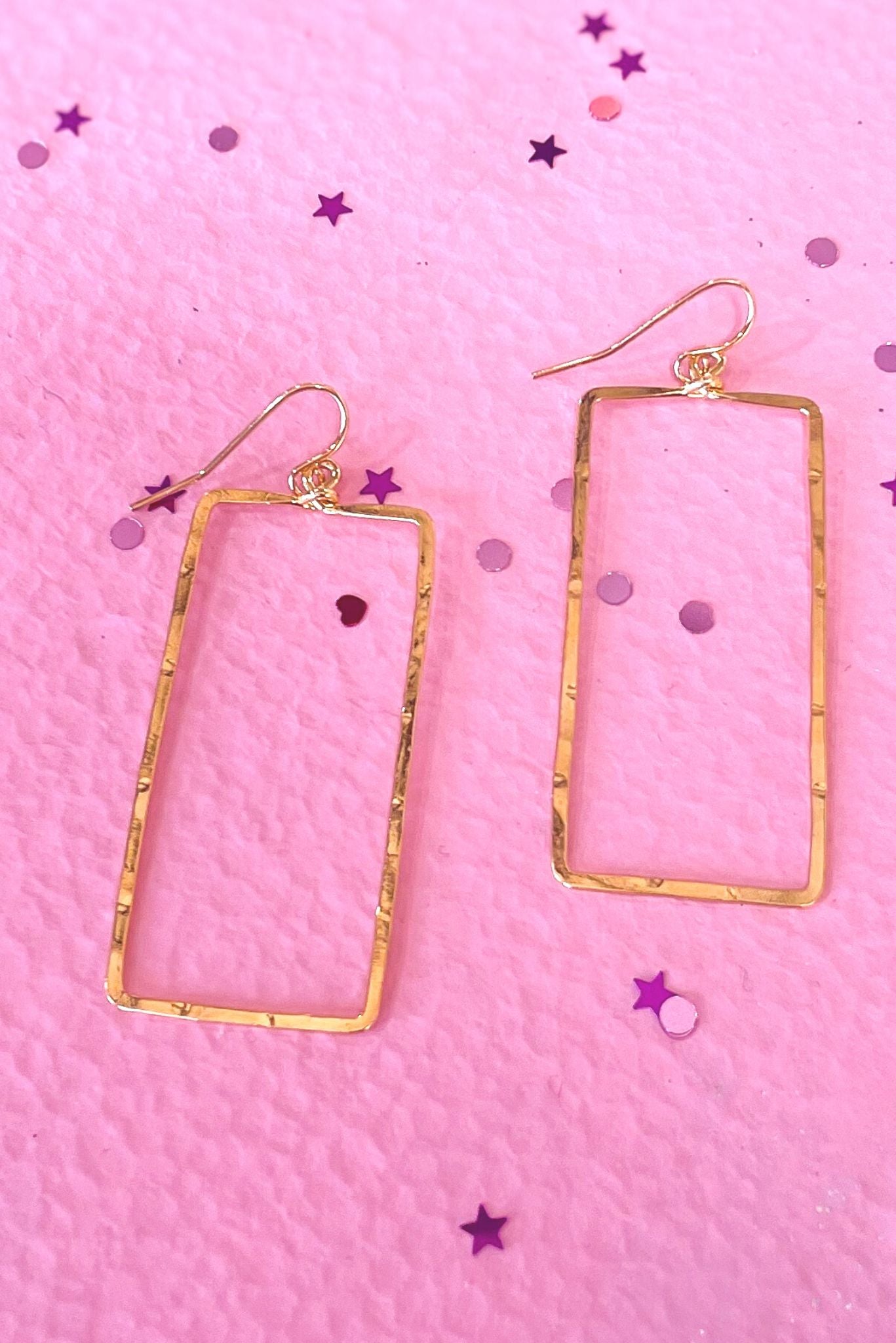 Load image into Gallery viewer, Gold Plated Shiny Hammered Large Rectangle Outline Earring must have, mom style, elevated look, shop style your senses by mallory fitzsimmons
