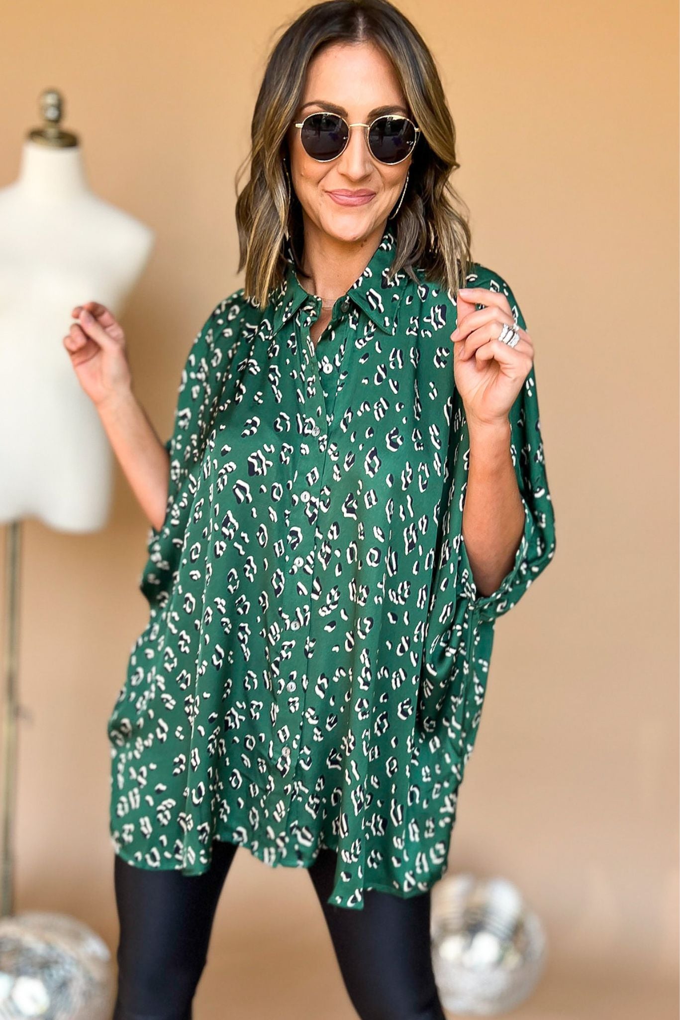 Green Animal Print Satin Drop Shoulder Oversized Tunic Top, oversized fit, flowy top, work wear, mom style, fall transition piece, shop style your senses by mallory fitzsimmons