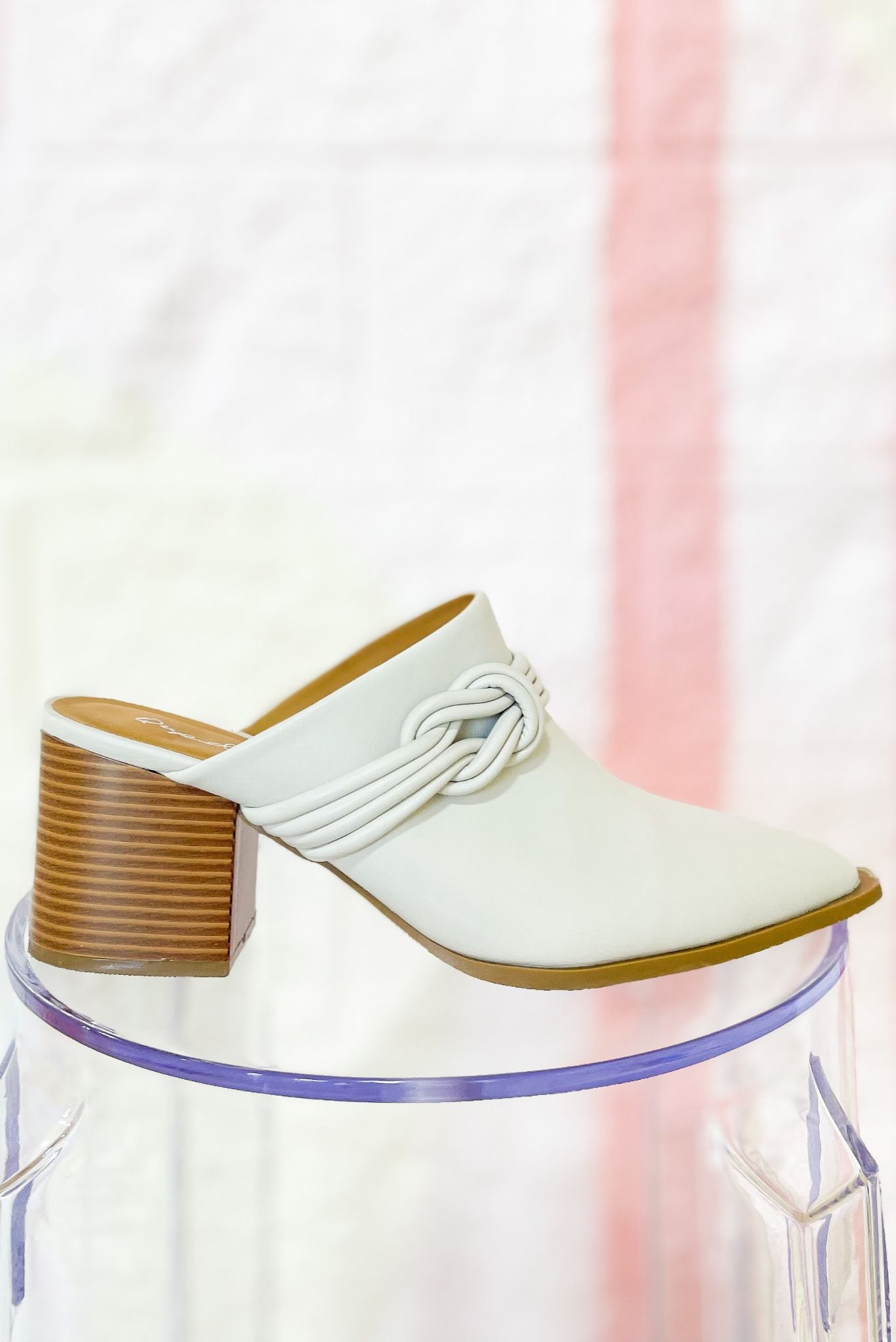 Ivory Faux Leather Knot Pointed Toe Mules, fall mules, work wear shoes, everyday wear, transition piece, mom style, shop style your senses by mallory fitzsimmons