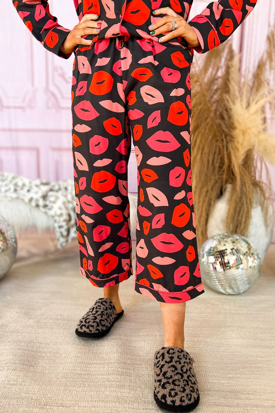 Load image into Gallery viewer, Pink Lips Long Sleeve Valentine&amp;#39;s Pajama Pant Set SSYS The Label, cozy collection, everyday wear, lounge wear, mom style, must have, shop style your senses by mallory fitzsimmons

