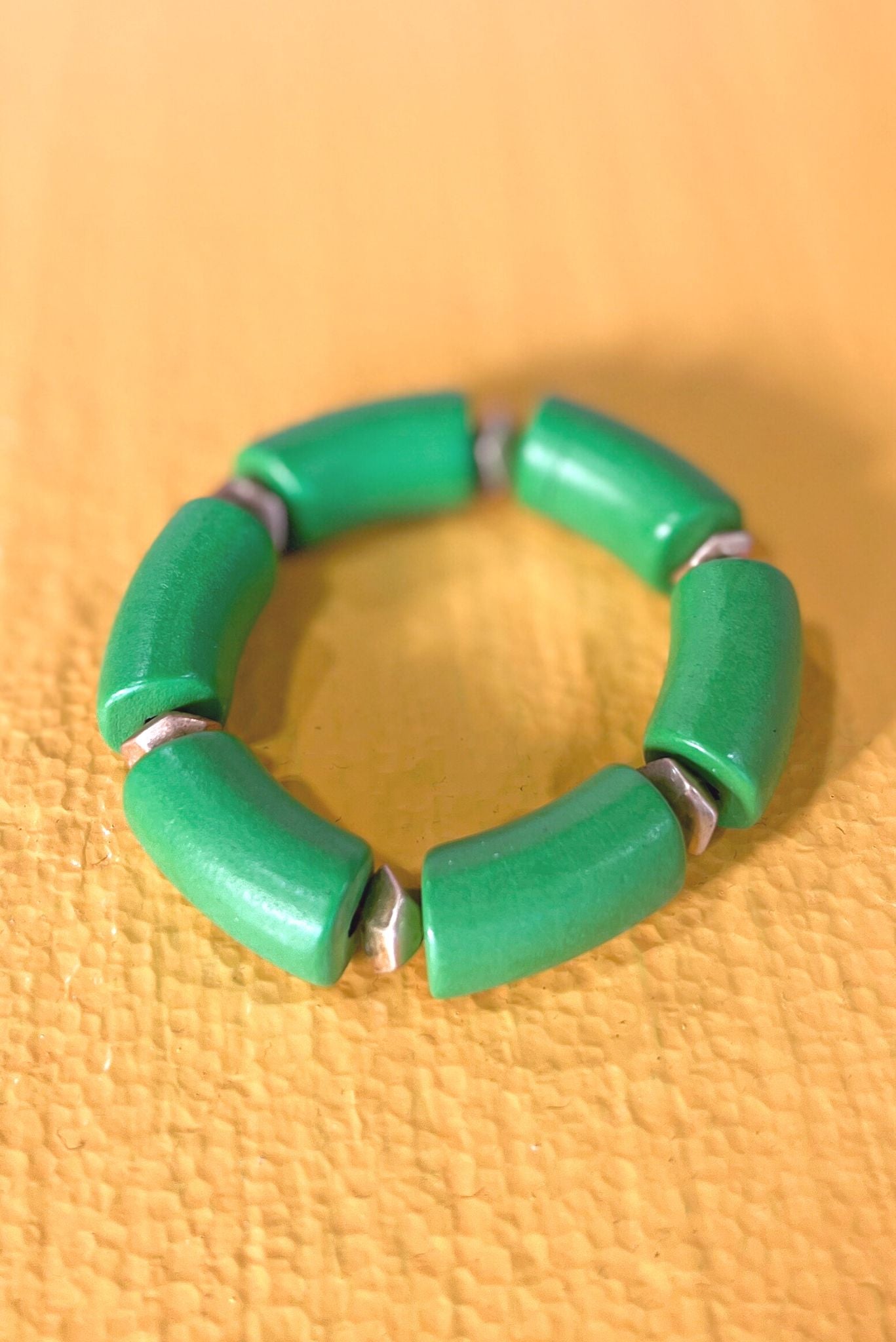 Green Wooden Link Gold Bead Bracelet