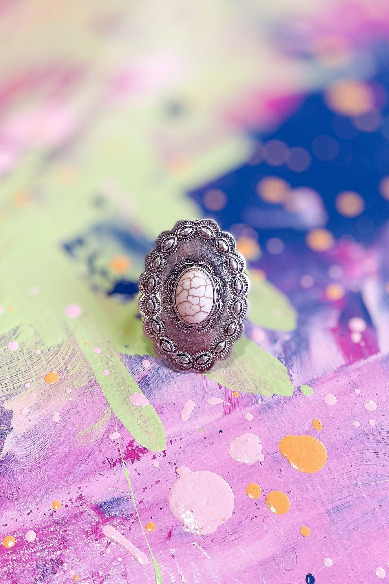 Load image into Gallery viewer, Silver Ivory Stone Oval Western Ring, Mom Style, Western Chic, Easy Accessory, Summer Essential, Shop Style Your Senses by Mallory Fitzsimmons
