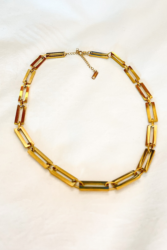 Load image into Gallery viewer, Gold Rectangle Chain Link Necklace
