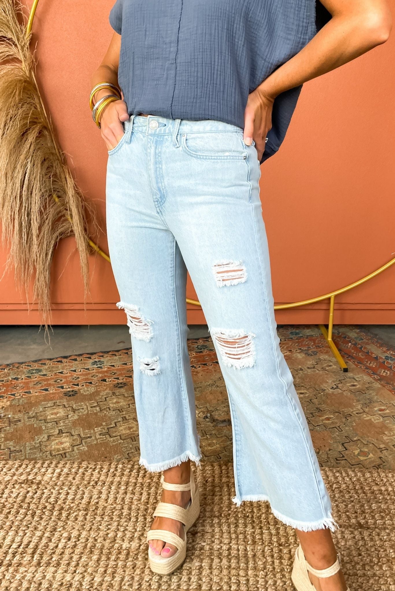 light wash distressed wide leg cropped jeans with frayed hem, bohemian summer collection, transitional denim, shop style your senses by mallory fitzsimmons