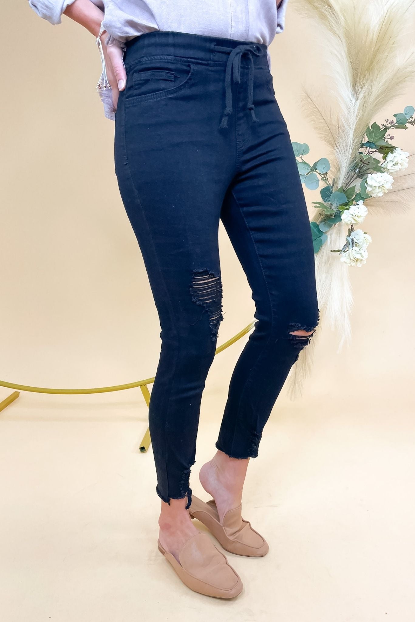 Load image into Gallery viewer, black distressed skinny denim joggers, comfy style, affordable fashion, shop style your senses by mallory fitzsimmons
