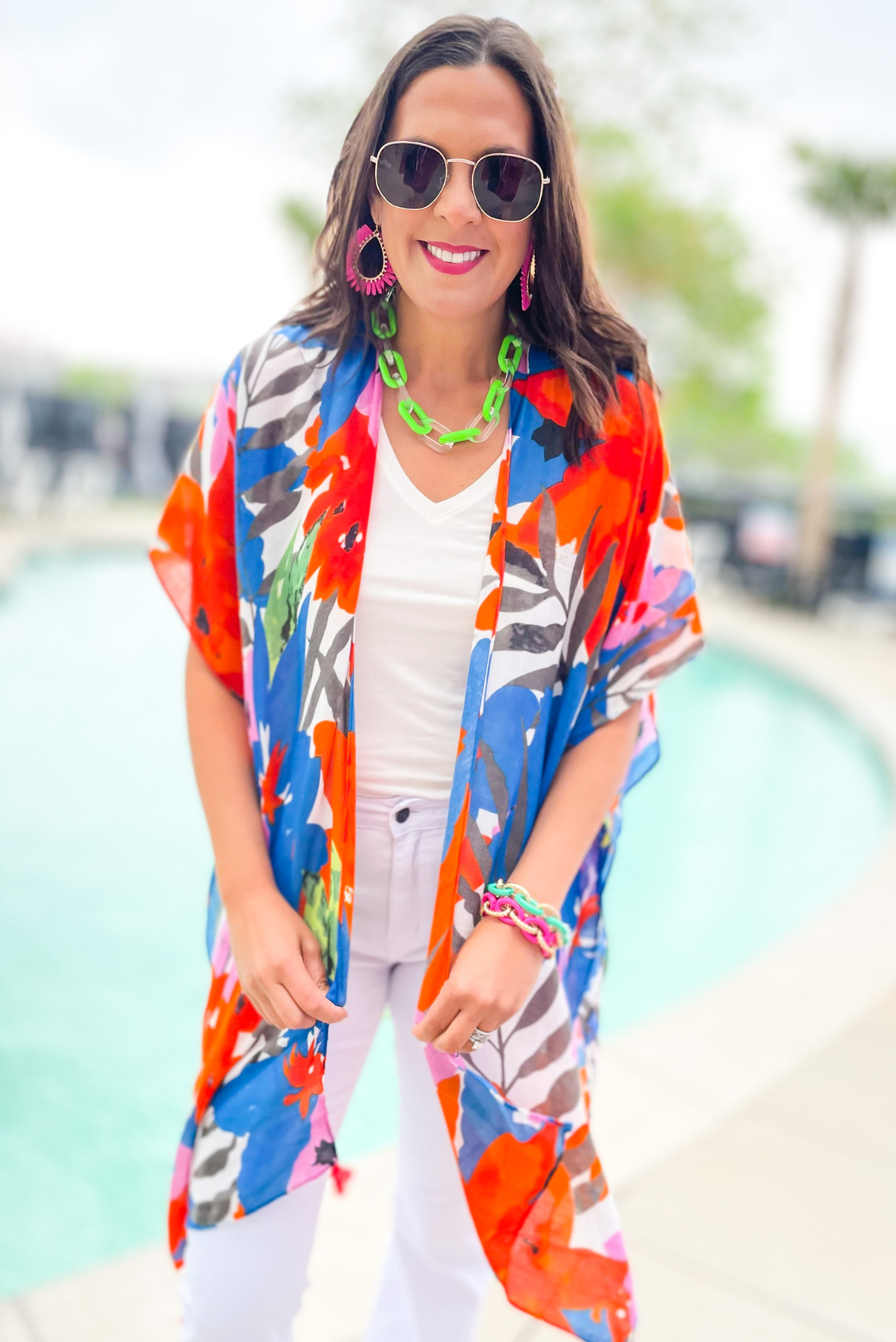 Load image into Gallery viewer, Blue Watercolor Floral Print Kimono, kimono, floral print, water color, printed, summer cover up, summer outfit, mom style, shop style your senses by mallory fitzsimmons
