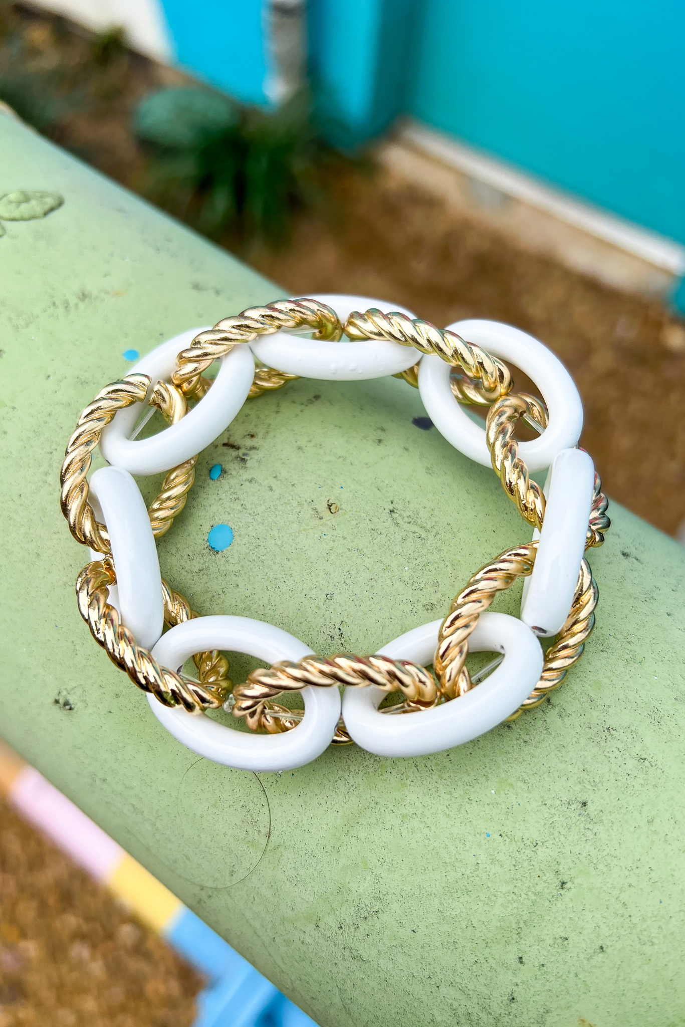 White Acrylic Gold Rope Chain Link Bracelet